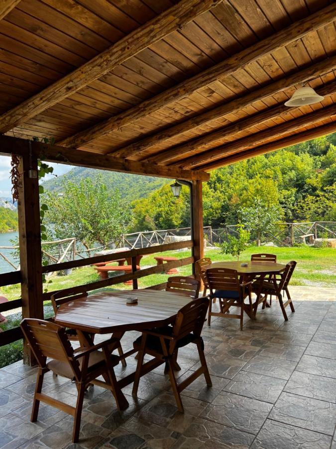 Guest House Aprripe Guri Firza 外观 照片