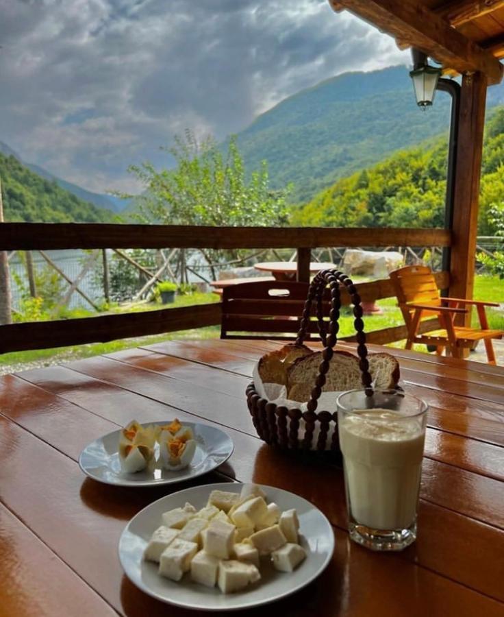Guest House Aprripe Guri Firza 外观 照片