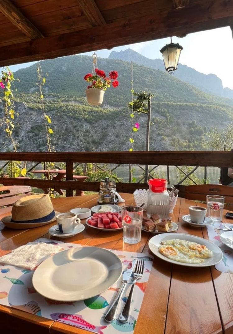 Guest House Aprripe Guri Firza 外观 照片